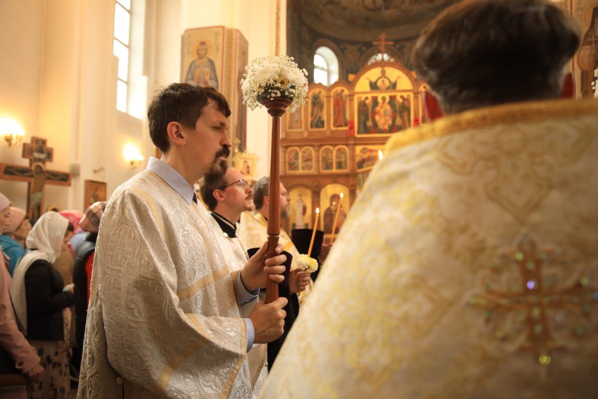 G12A1689